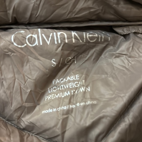 Calvin Klein Brown Puffer Jacket with Chevron Quilting, Down Filled - Picture 7 of 8